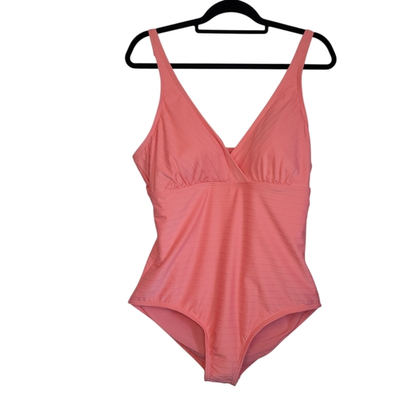 Lands’ End Coral One Piece Swimsuit Size 18 NWT Surplice V Neck Tummy Control - Picture 2 of 10